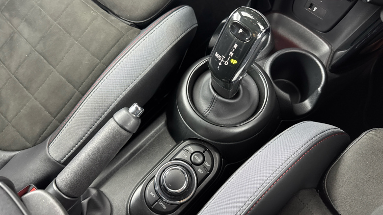 MINI Hatchback 1.5 Cooper Sport Premium 3dr Auto Petrol Hatchback